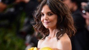 Katie Holmes tornerà in tv nella terza stagione di Ray Donovan