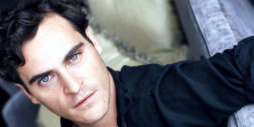 Joaquin Phoenix e M. Night Shyamalan, insieme per la terza volta