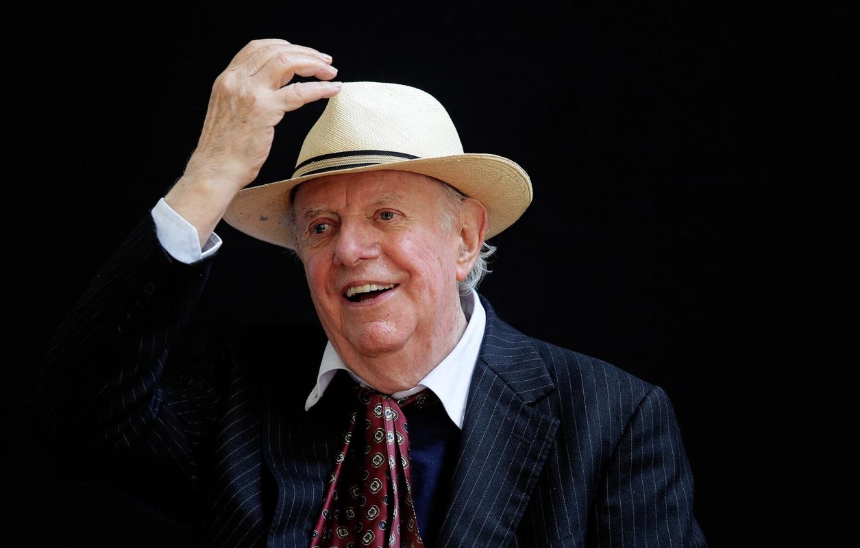 È morto Dario Fo, aveva 90 anni: una vita tra cinema, teatro e televisione