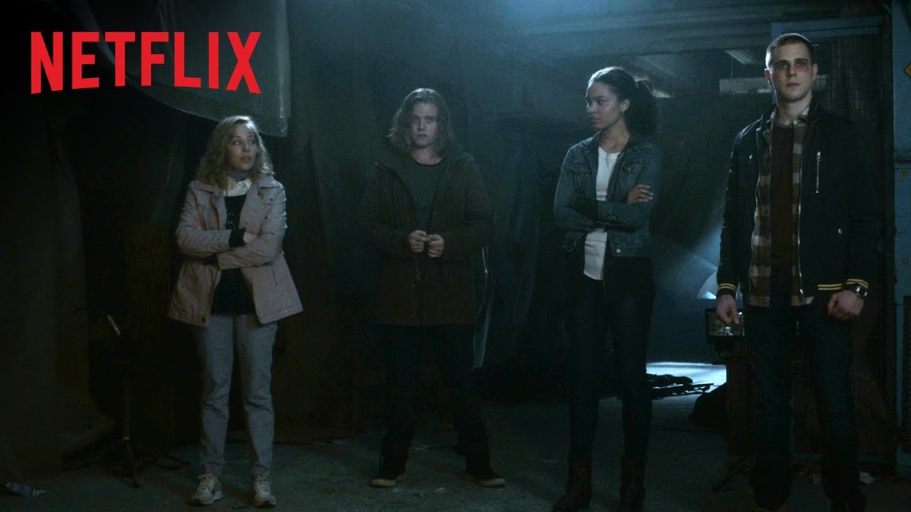 Travelers: trailer, trama e data d’uscita della nuova serie tv Netflix