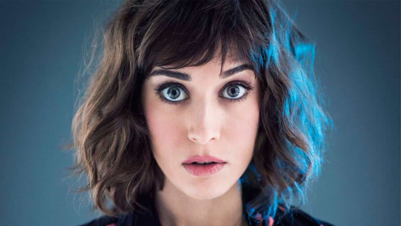 Extinction: ecco la data d’uscita del film con Lizzy Caplan e Michael Peña