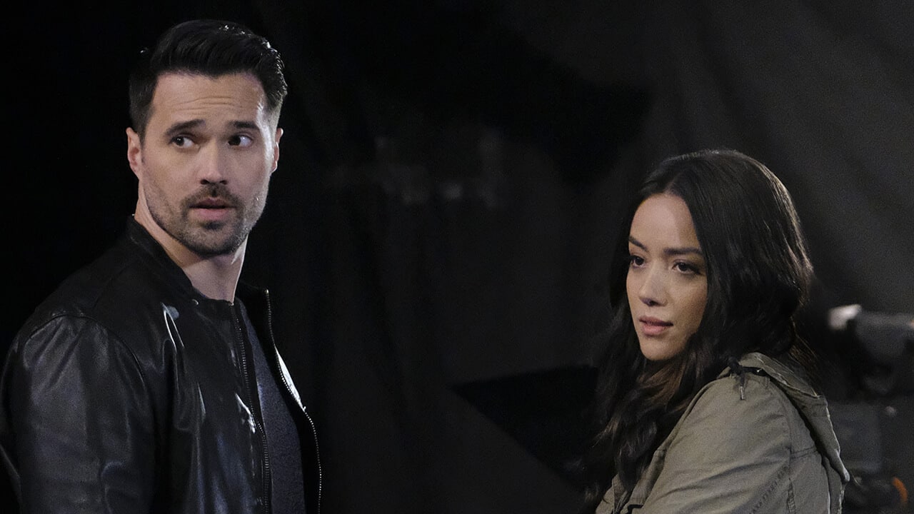 Agents of S.H.I.E.L.D. 4×19: Promo, trama e immagini di “All the Madame’s Men”