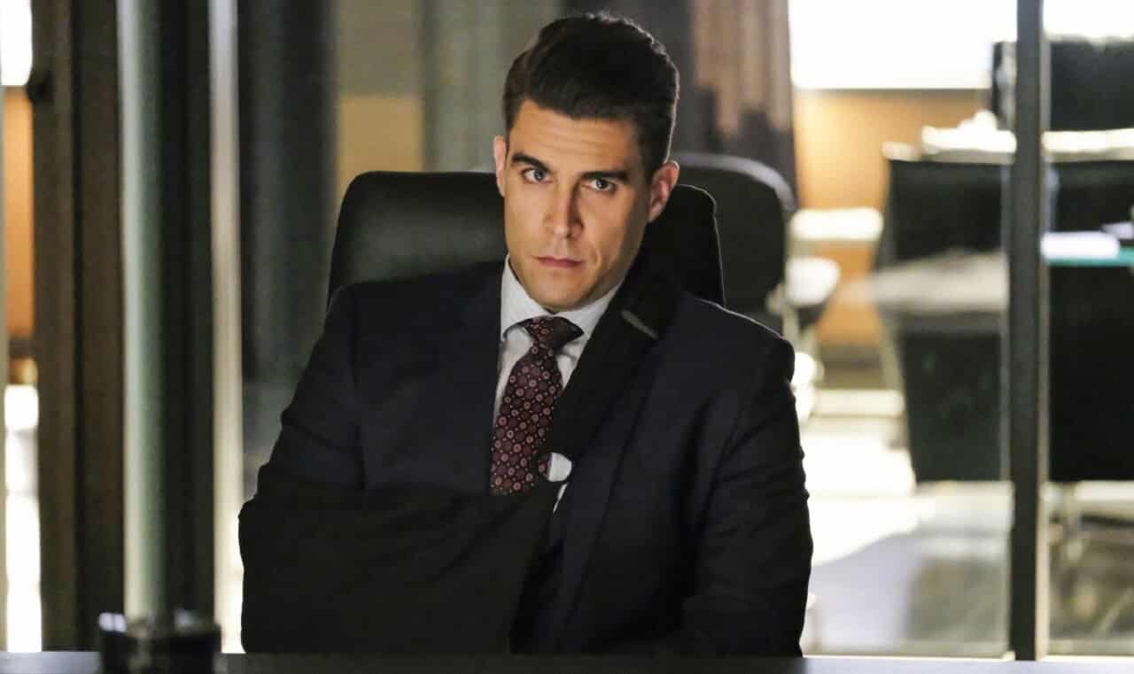 Arrow 5×21: Adrian Chase protagonista del trailer di ‘Honor Thy Fathers’