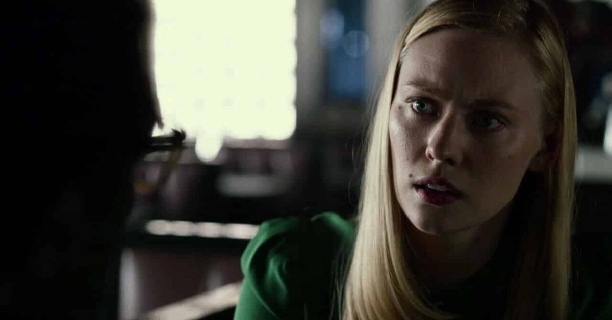 The Defenders Karen Page Incontra Trish Walker Nella Nuova Clip