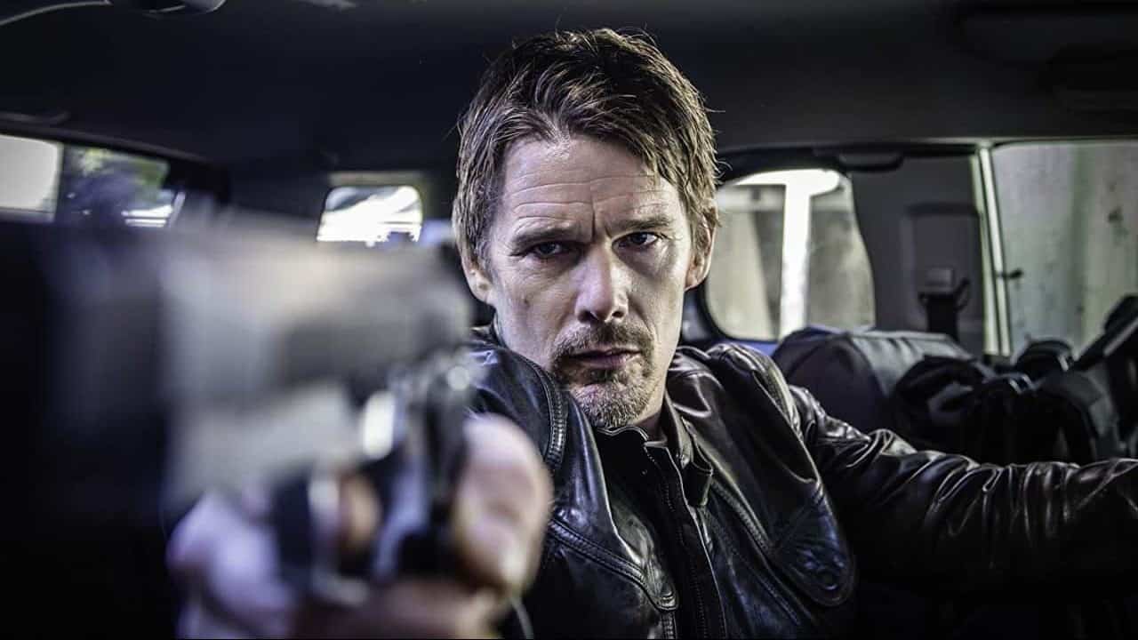 24 Hours to Live: Ethan Hawke pronto a far fuoco nel poster