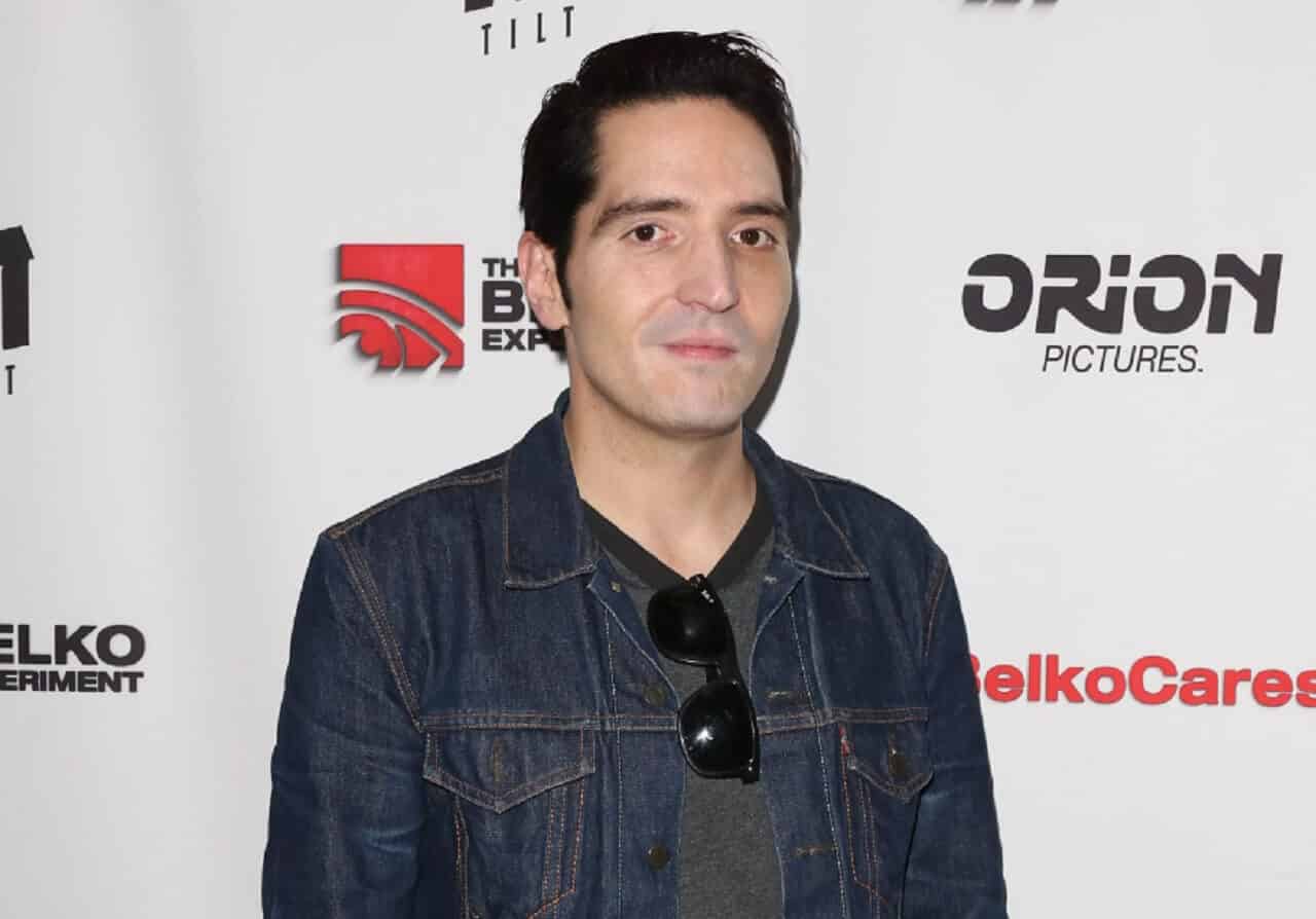 Bird Box: David Dastmalchian al fianco di Sandra Bullock nel film Netflix