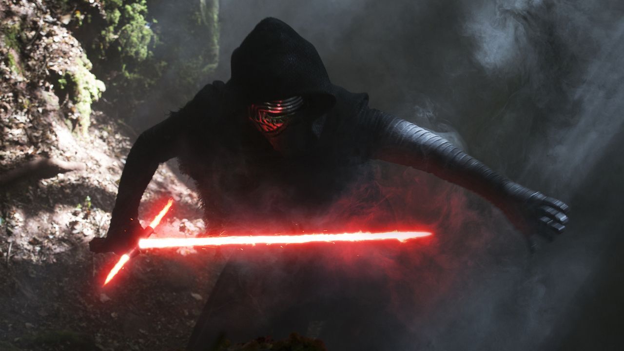 Kylo Ren – Il suo passato rimarrà misterioso in Star Wars: Gli Ultimi Jedi