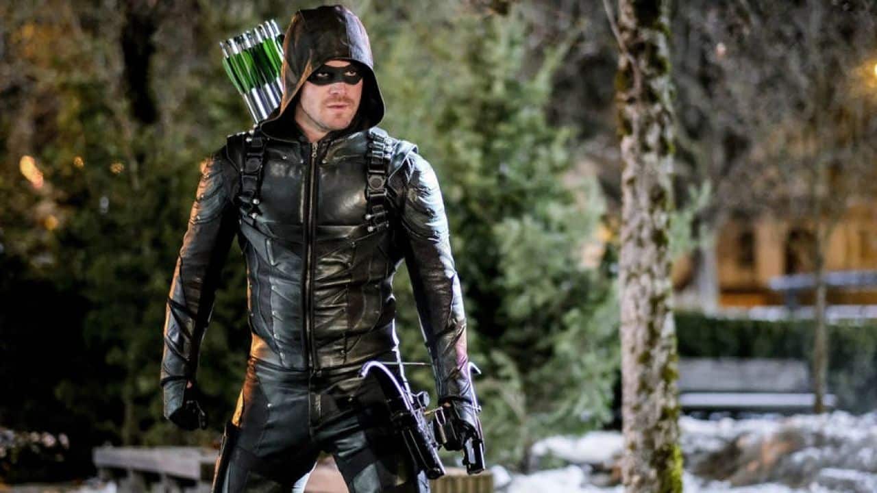 Arrow – stagione 6: promo e nuove foto dell’episodio Collision Course