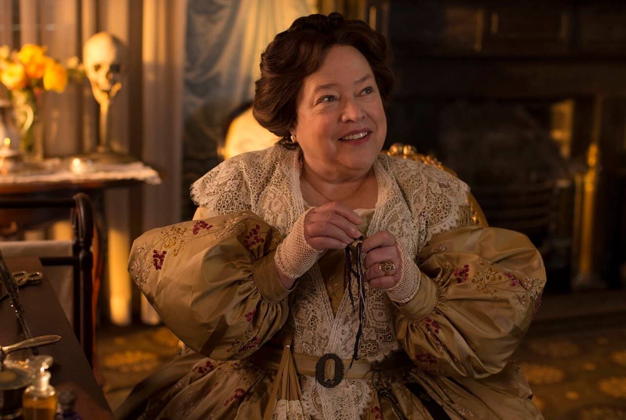 American Horror Story – Stagione 8: Kathy Bates torna nella serie