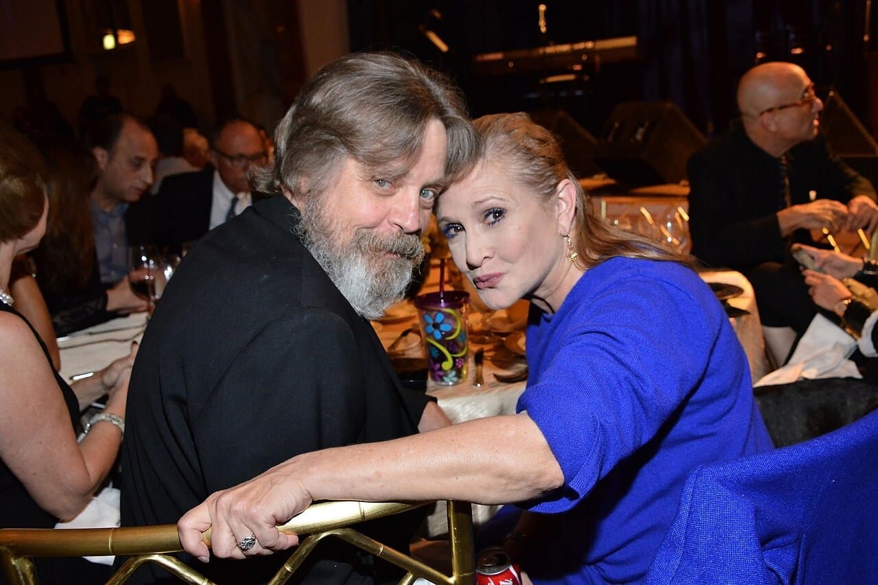 Star Wars: Mark Hamill ha trovato un ritratto che gli ricorda Carrie Fisher