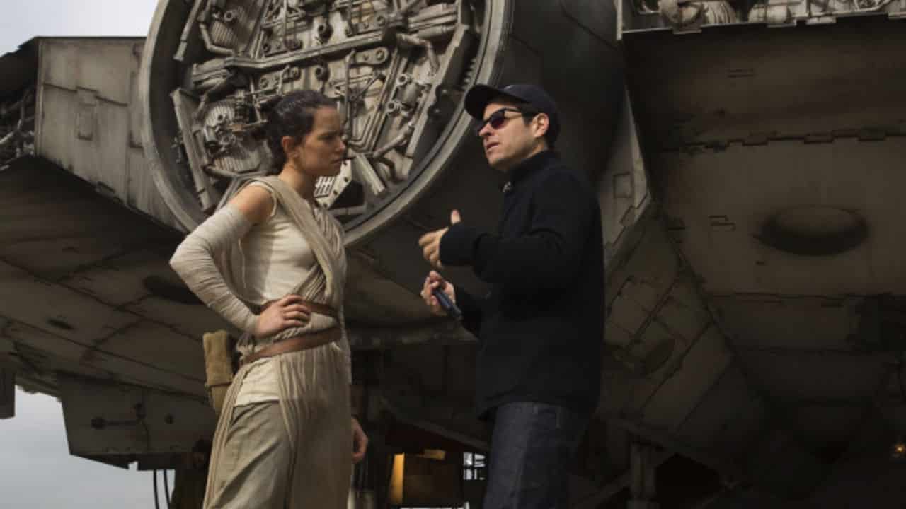 Daisy Ridley: “J.J. Abrams ha scritto la bozza di Star Wars 8”