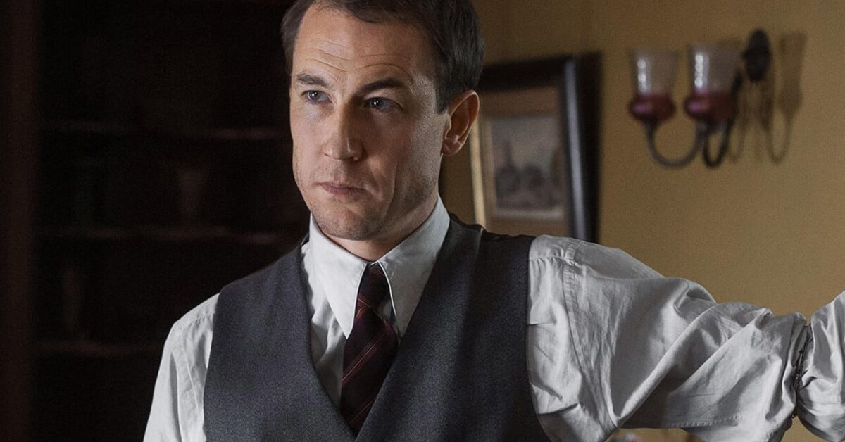 The Crown Stagione 3 Tobias Menzies sarà il Principe Filippo