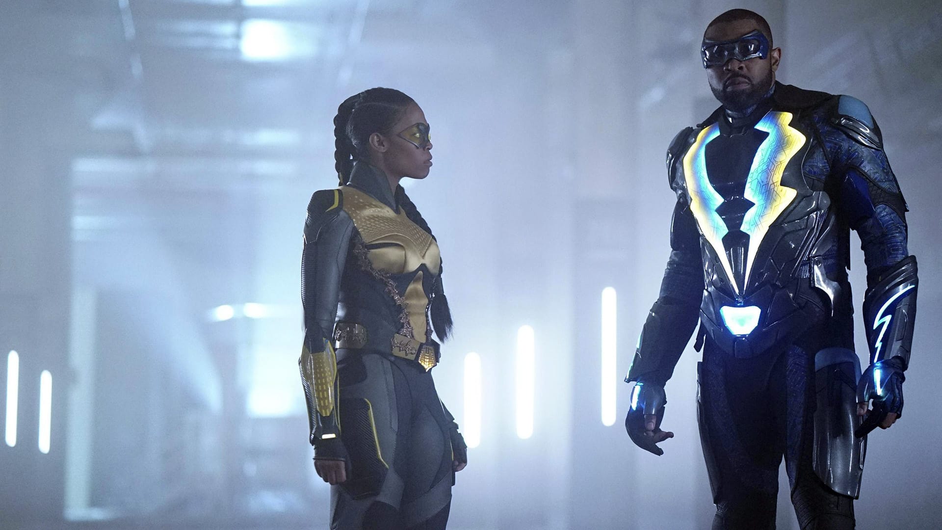 Black Lightning – Stagione 2: lo showrunner rivela che ci saranno più metaumani