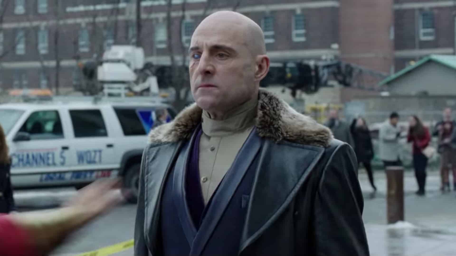 Shazam!: nuovo sguardo al Dottor Sivana di Mark Strong