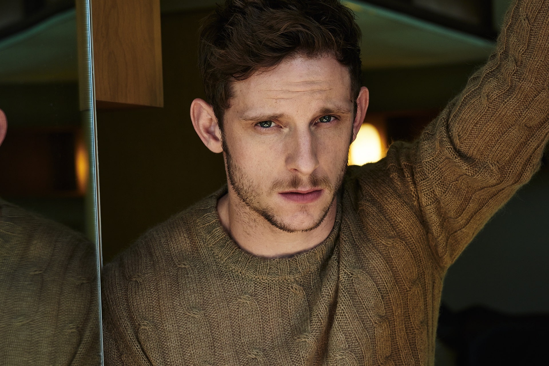 Avete visto la moglie di Jamie Bell? È una nota attrice come la sorella, ha il dono dell’invisibilità e gli ha donato un figlio