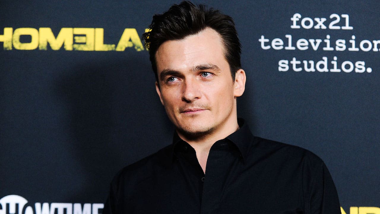 Waldo: Rupert Friend è entrato nel cast del film con Mel Gibson