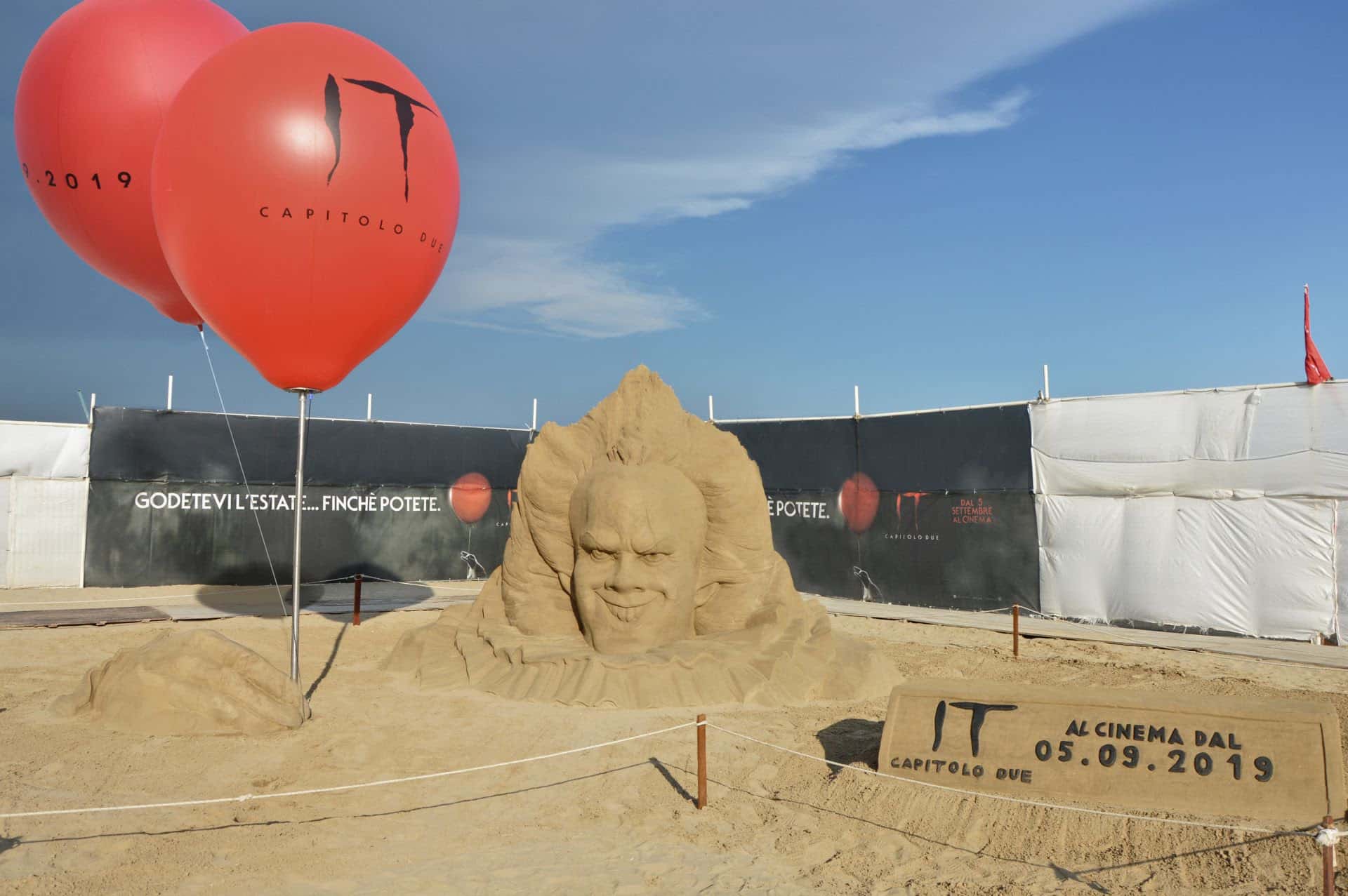 It Capitolo Due Pennywise Approda Nelle Spiagge Italiane