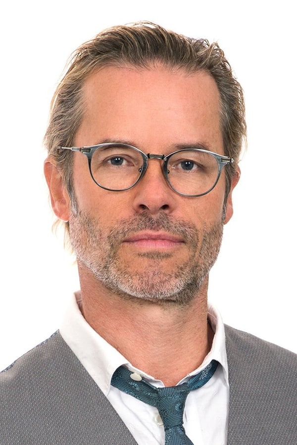 Next photo of Guy Pearce