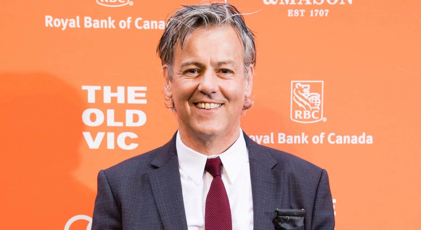 Riviera –  Rupert Graves di Sherlock nel cast della stagione 3