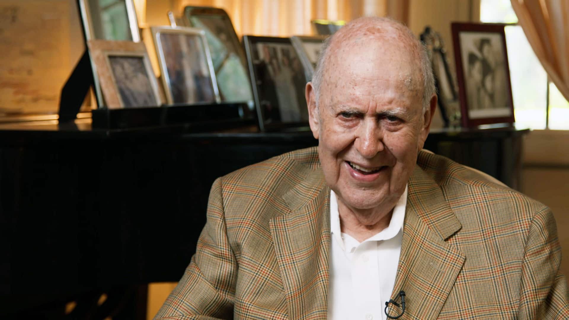 Addio a Carl Reiner, creatore del Dick Van Dyke Show