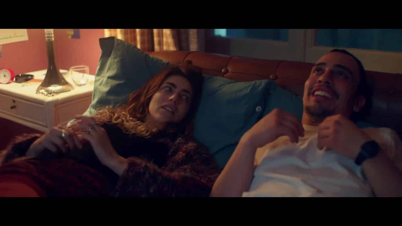 L’amore a domicilio: una clip del film con Miriam Leone e Simone Liberati