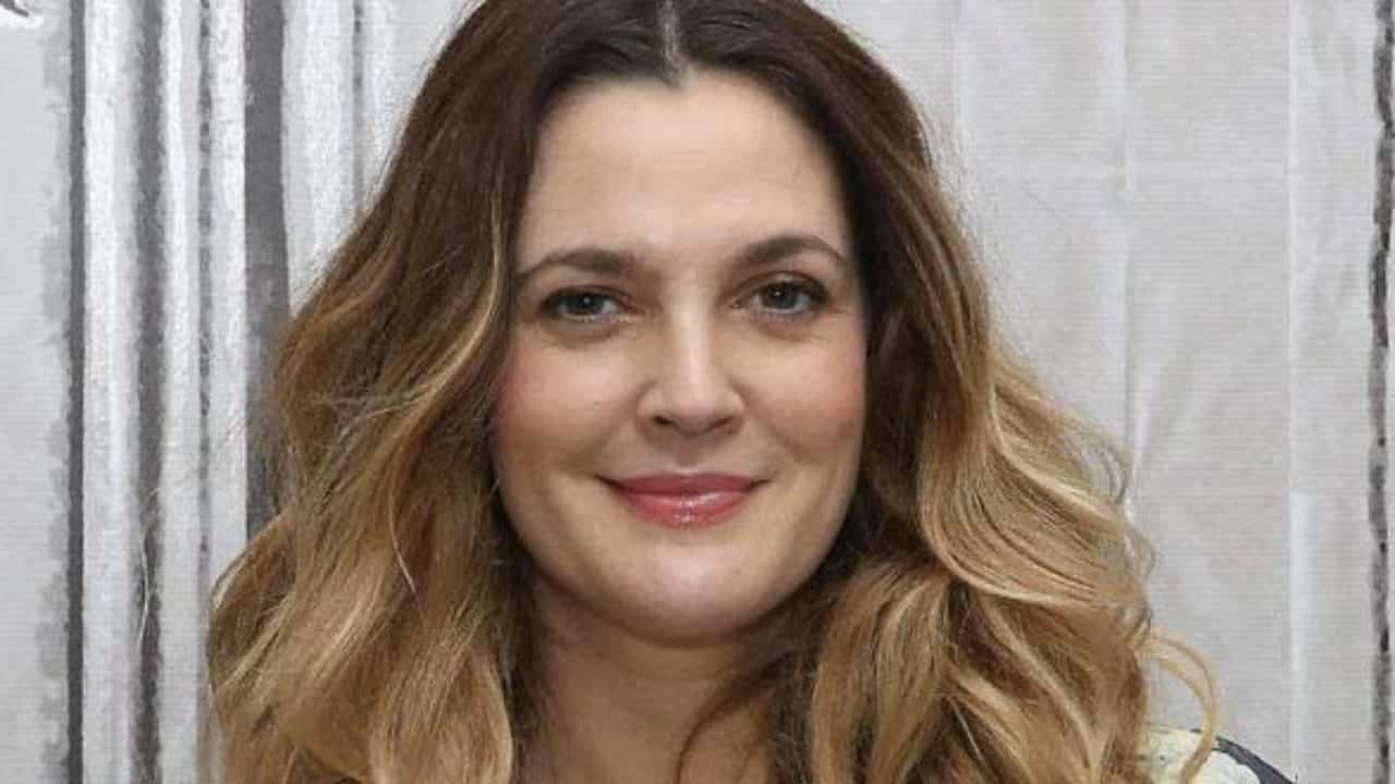 Drew Barrymore: “Il corpo di mio nonno è stato dissotterrato una volta”