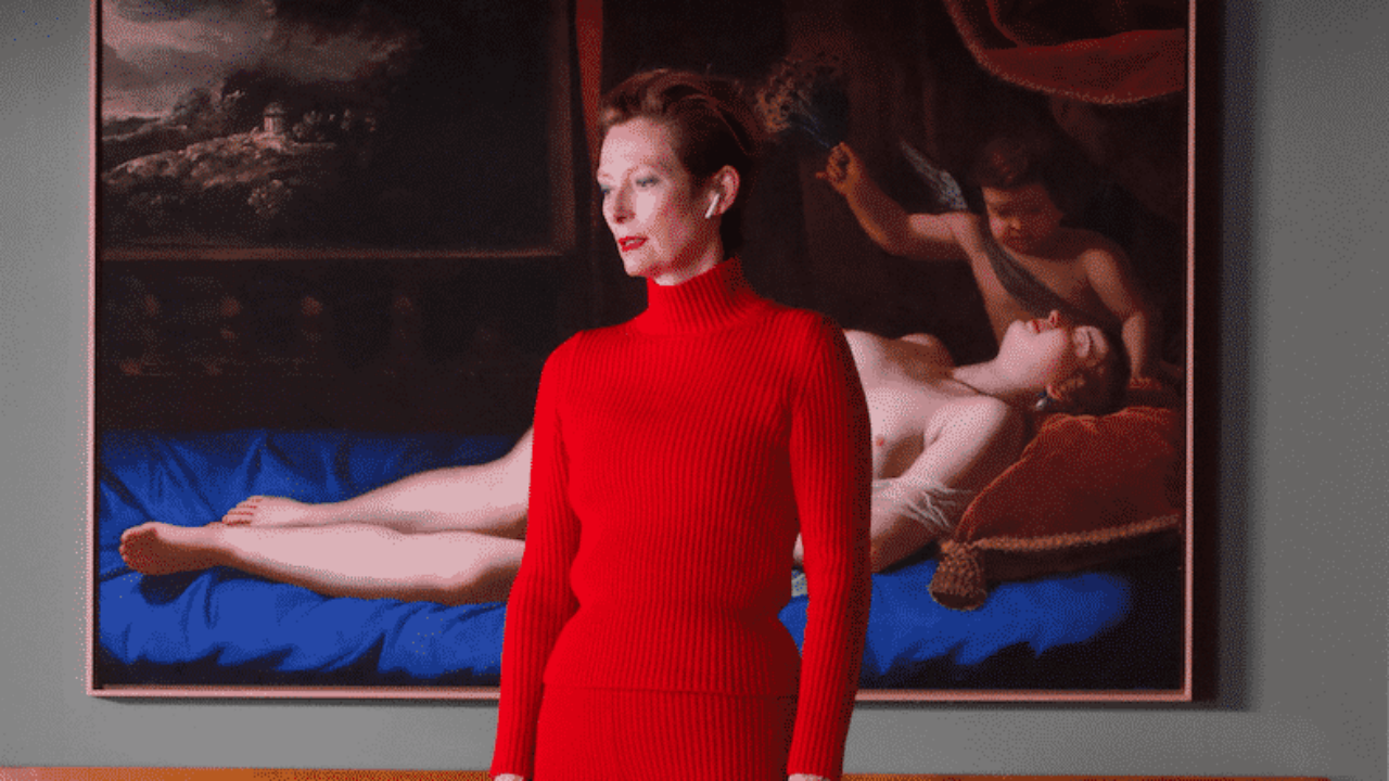 La Voce Umana: Tilda Swinton nella prima foto del film di Almodóvar