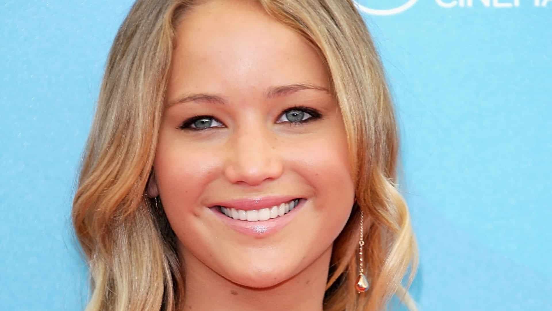 Avete visto il marito di Jennifer Lawrence? È un gallerista, si sono sposati in segreto ed è tutto merito della migliore amica dell’attrice