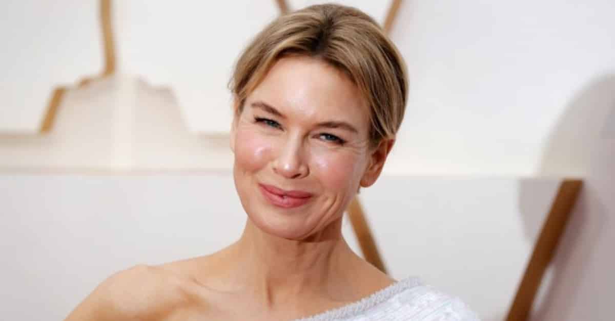 Renée Zellweger confessa: “Un produttore mi offrì del vino per farmi spogliare”