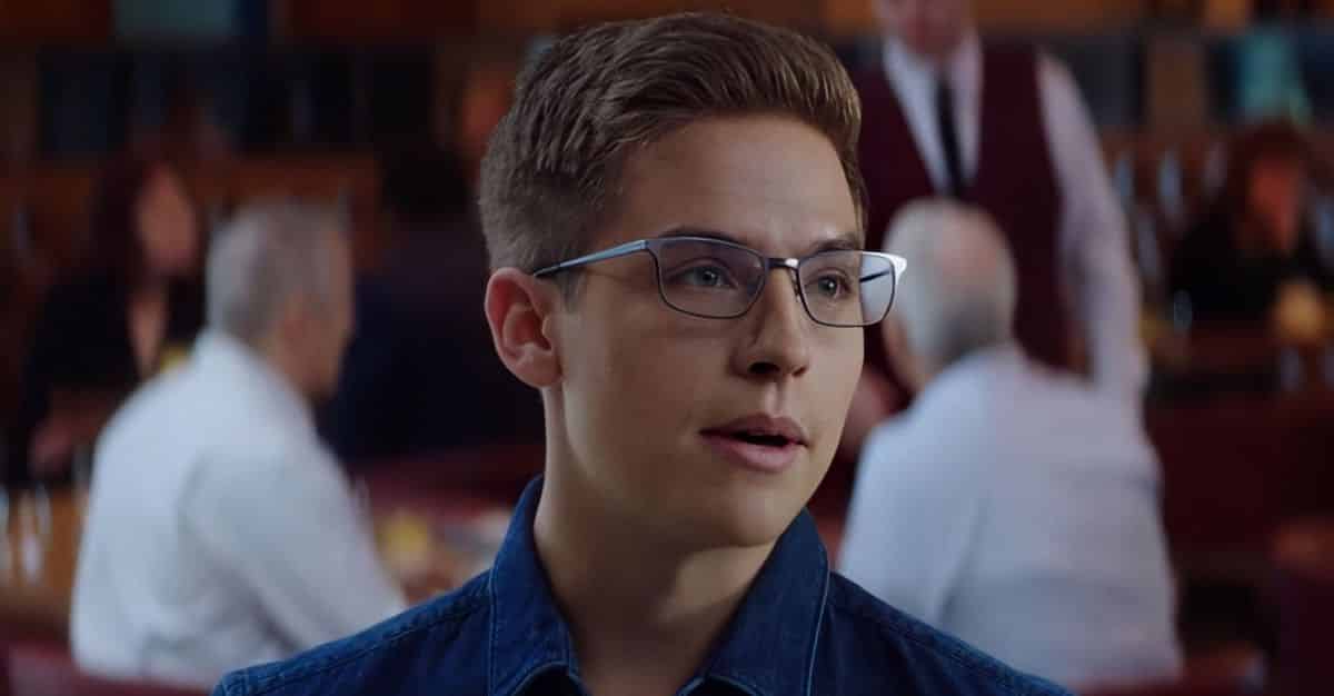 Avete mai visto la fidanzata di Dylan Sprouse? Ecco chi è la supermodella che ha rubato il cuore dell’attore di After