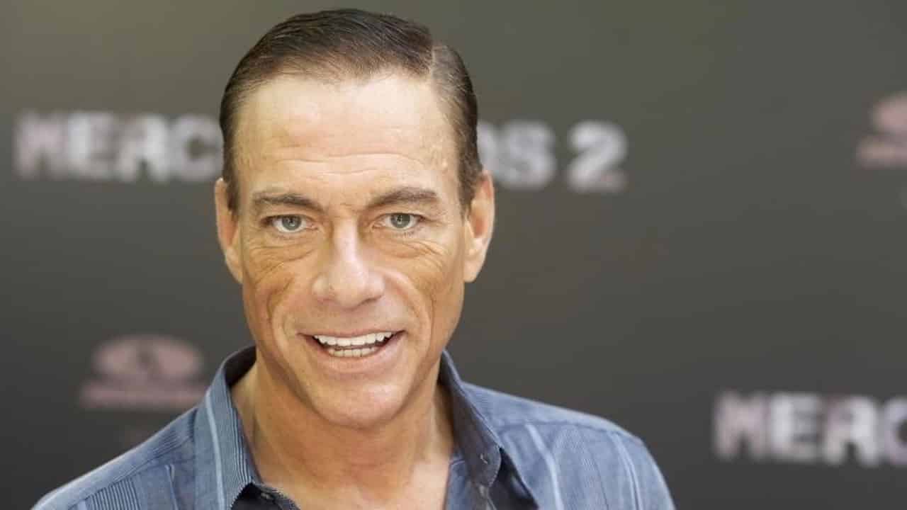 Avete visto la figlia di Jean Claude Van Damme? Ha gli stessi muscoli e il talento del padre ma non vuole vivere nella sua ombra