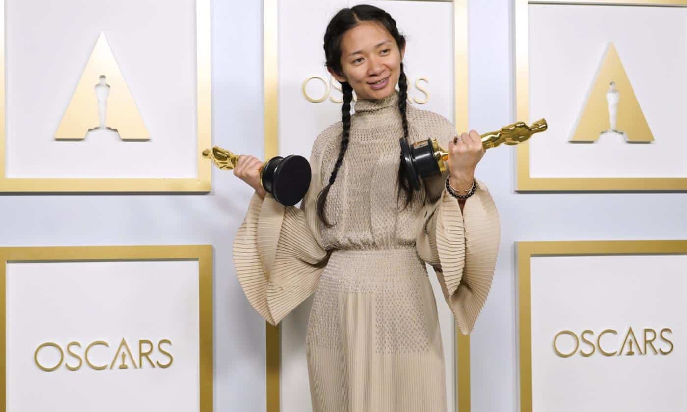 Oscar 2021: Chloe Zhao trionfa come Miglior regista, ma in Cina la boicottano!