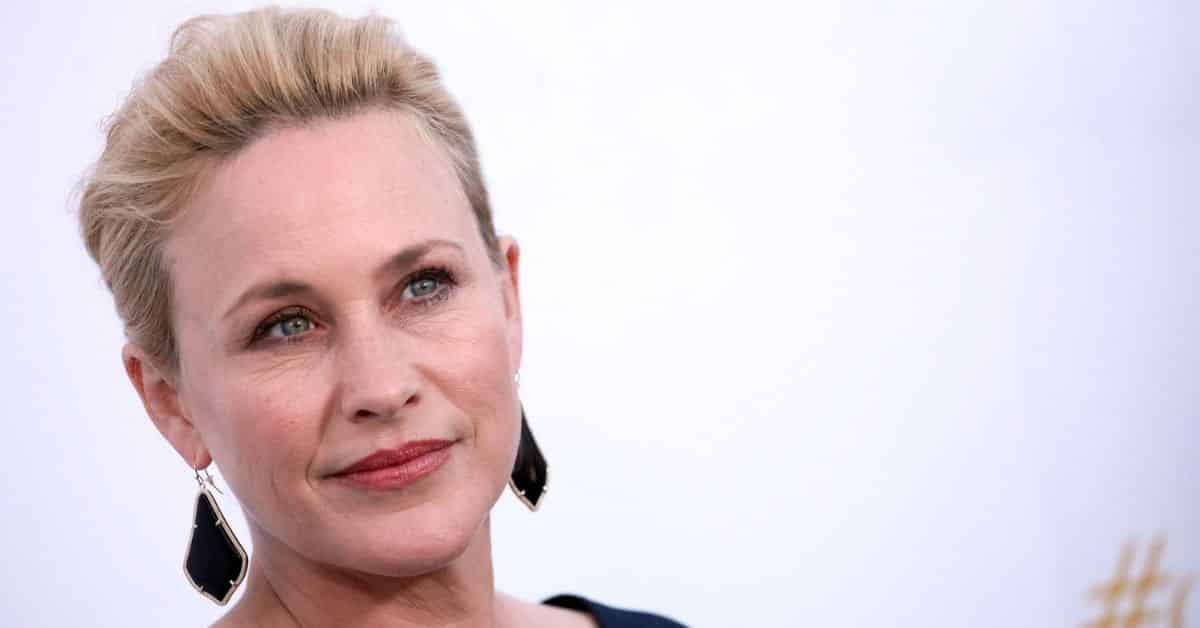 Patricia Arquette e quello scioccante appuntamento con un futuro assassino: “il modo in cui mi baciava mi ha terrorizzata”