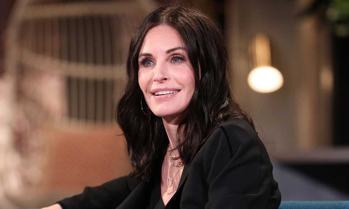 Avete visto la mamma di Courteney Cox? Assomiglia molto alla Monica di Friends ma ciò che impressiona è un altro punto in comune!