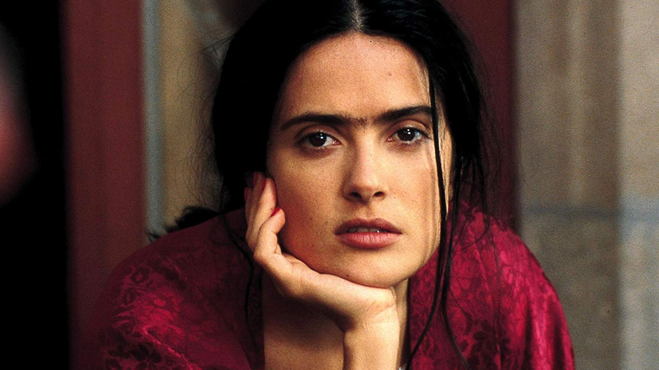 Salma Hayek: Harvey Weinstein sul set di Frida le gridò “Non ti ho assunta per essere brutta!”