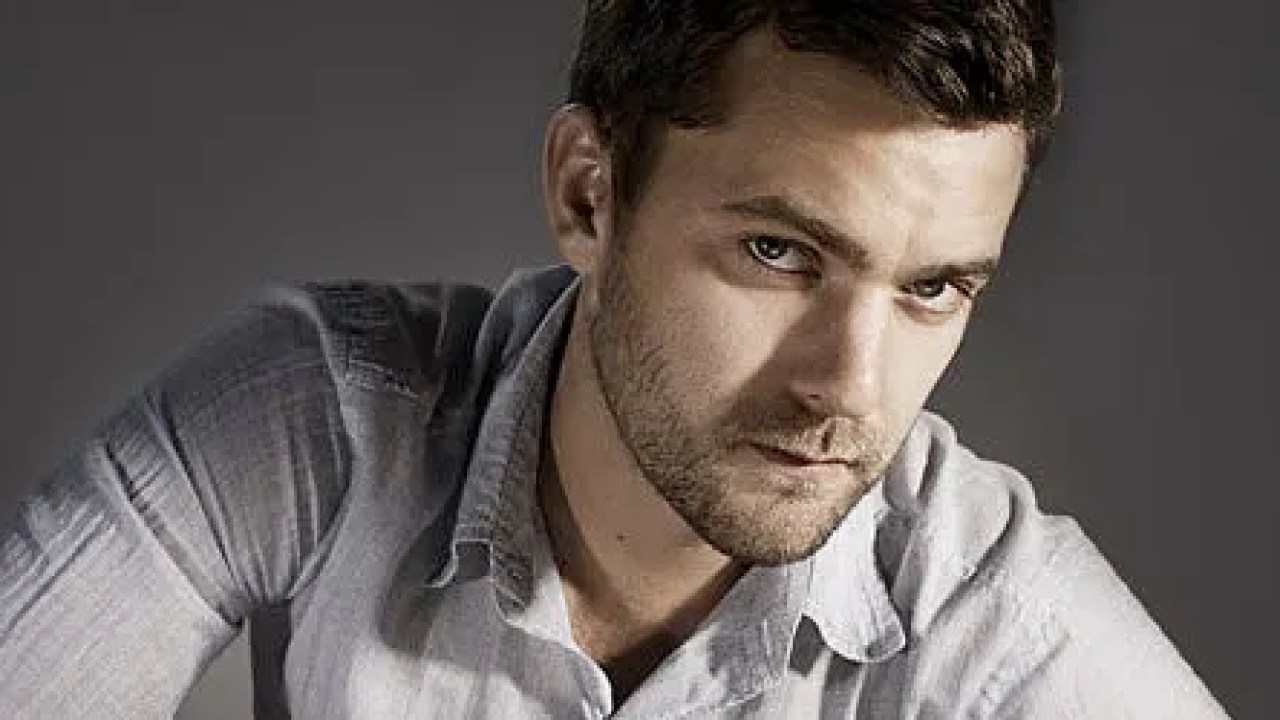 Attrazione Fatale: Joshua Jackson sarà il protagonista della serie Paramount Plus