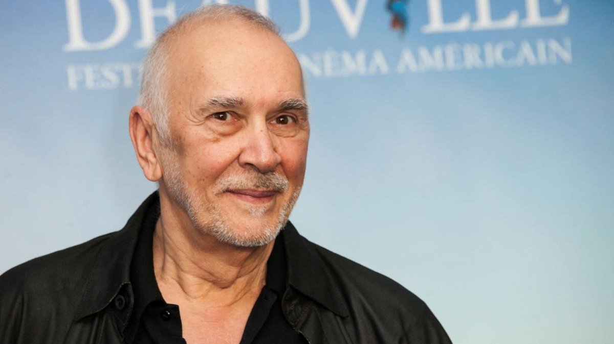 Frank Langella accusato di molestie sessuali: Netflix licenzia l’attore de La caduta della casa degli Usher