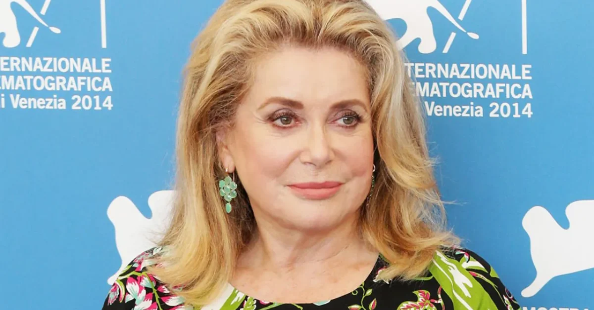 Venezia 79 Leone Doro Alla Carriera A Catherine Deneuve È Un Grande Onore 