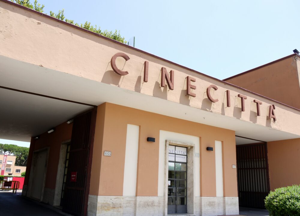 Cinecittà in fiamme! Cosa è successo negli studios di Roma? I dettagli dell’incidente