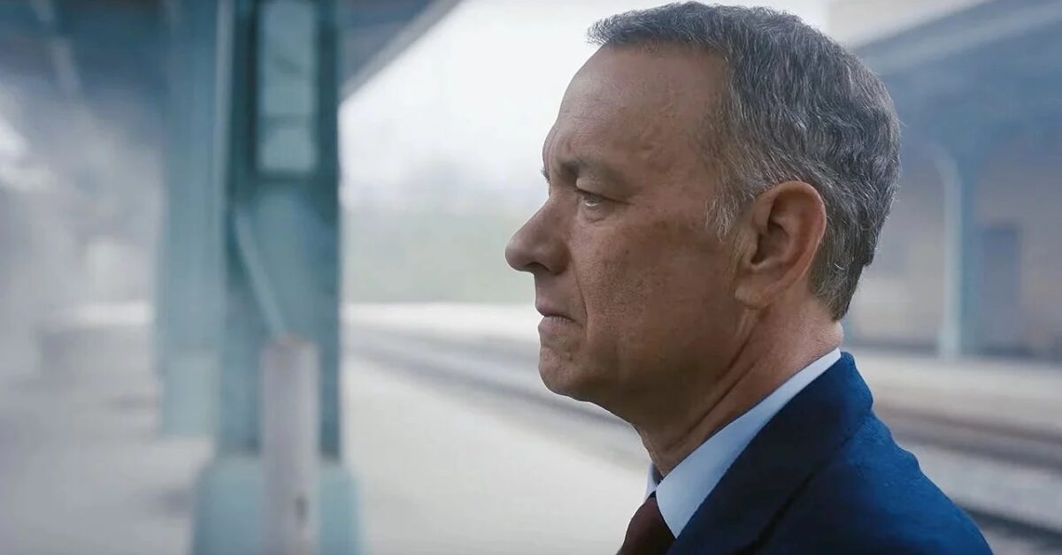 Non così vicino” di Marc Foster: un film di persone e sentimenti con un  cast in splendida forma ed un immenso Tom Hanks