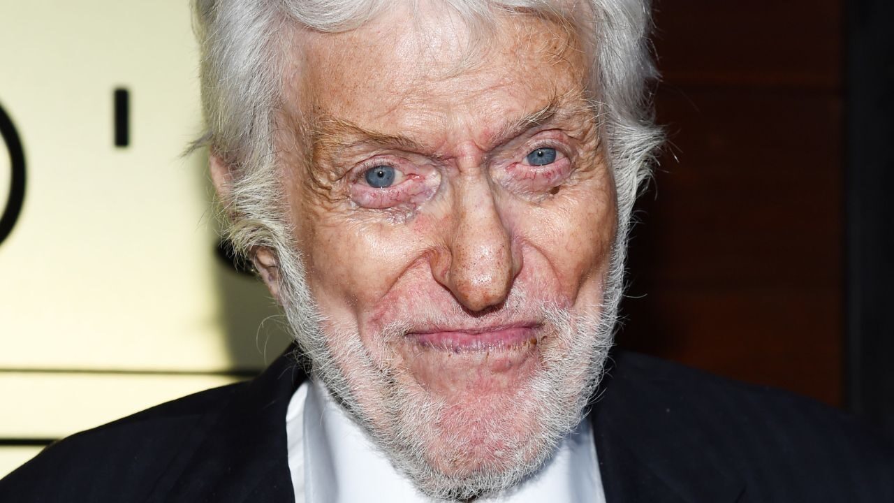 Dick Van Dyke, l’attore rassicura i fan sulle sue condizioni di salute: “Continuerò a lavorare”