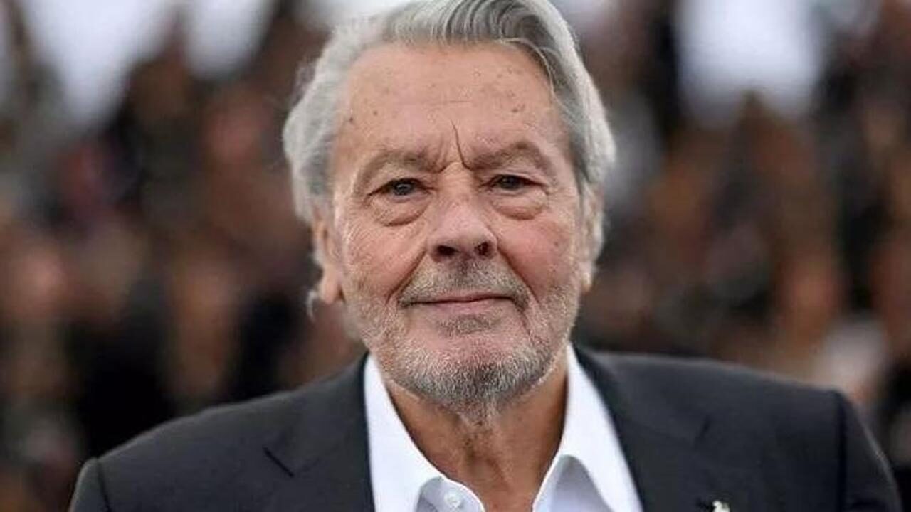 Alain Delon sorprende i fan mettendo all’asta ciò che lui considera la sua eredità: ecco di cosa di tratta