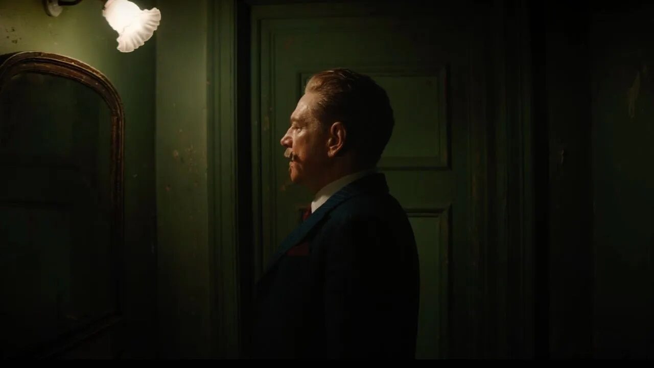 Assassinio a Venezia: Kenneth Branagh torna a indagare nel trailer del film da Agatha Christie