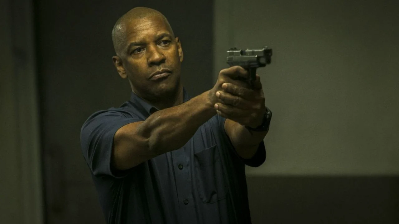 The Equalizer 3: Senza tregua, poster e data d’uscita del capitolo finale della saga action con Denzel Washington