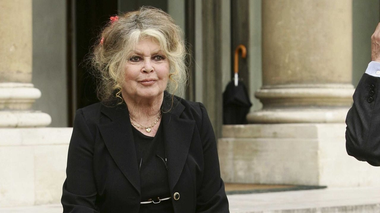 Brigitte Bardot smentisce le voci sulle sue (presunte) precarie condizioni di salute: “Sto molto bene”