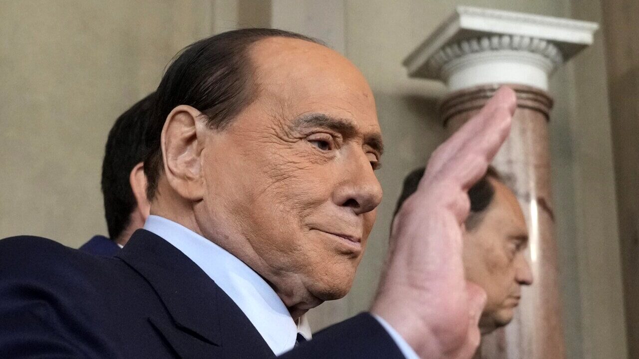 Silvio Berlusconi: morto il magnate dei media che ispirò il cinema e la televisione