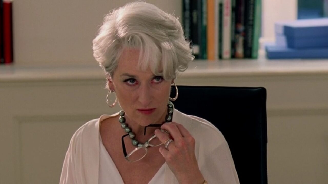 Il Diavolo veste Prada e la rivelazione di Emily Blunt sulla sofferenza di  Meryl Streep per aver dovuto seguire il Metodo