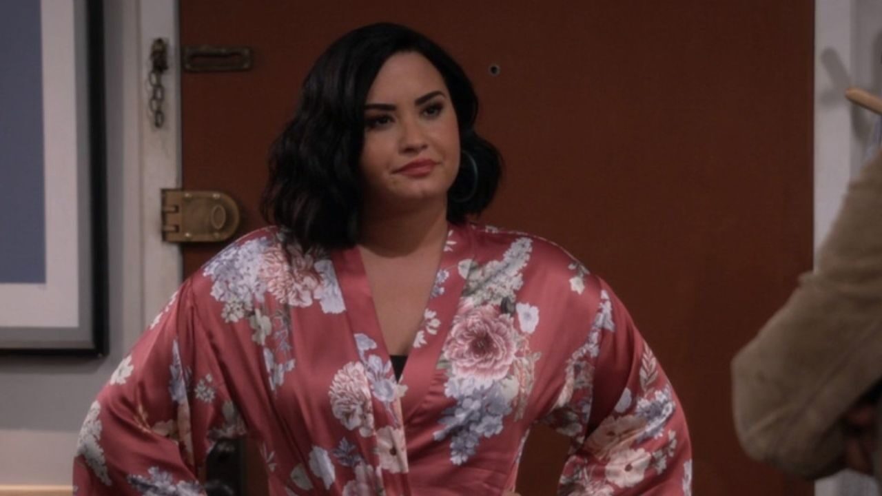 Demi Lovato ricorda il suo coming-out con i genitori, avvenuto 5 anni fa: la reazione della madre è un esempio per tutti