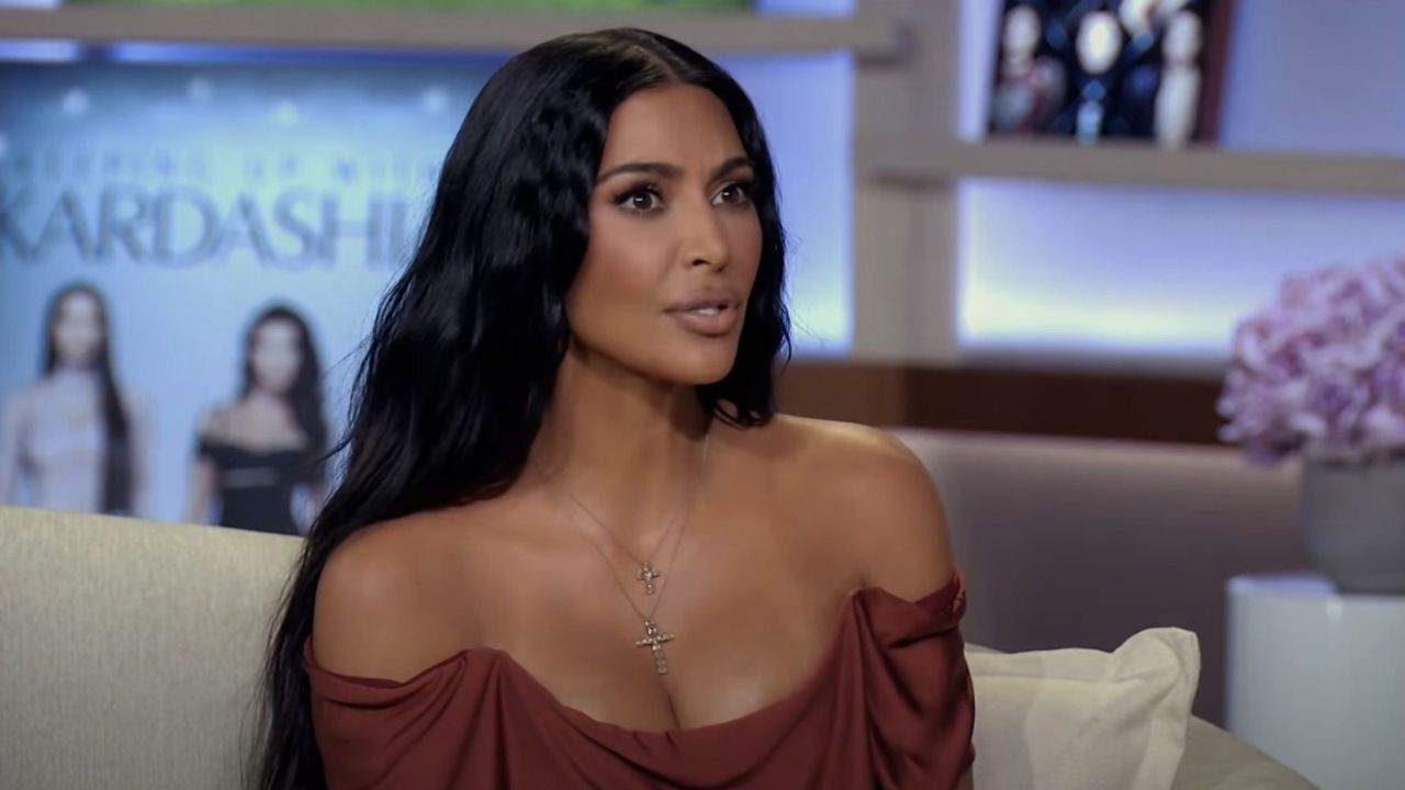 Kim Kardashian teme di vivere in una casa infestata - Cinematographe.it