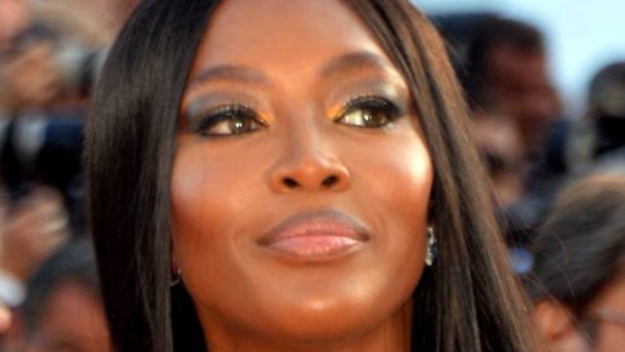 Naomi Campbell e l’annuncio a sorpresa: “sono diventata di nuovo mamma a 53 anni” [FOTO]